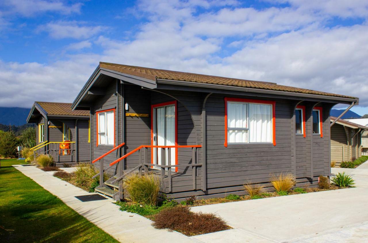 Little Wanganui Hotel Exterior photo
